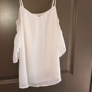 WHITE CUT OUT SHOULDER TOP